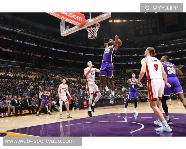 掘金队与后卫詹姆斯阿金乔达成Exhibit10合同协议