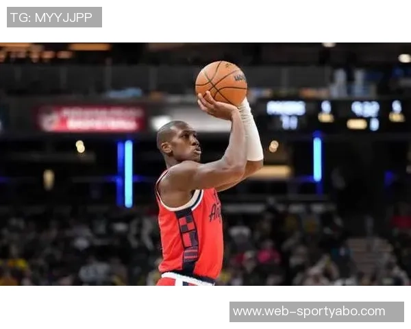 铁!普理查德表现低迷10投仅中2三分球命中率惨淡仅得8分5篮板6助攻 铁!普理查德表现低迷10投仅中2三分球命中率惨淡仅得8分5篮板6助攻