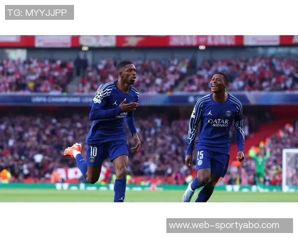 登贝莱神仙吊射令里尔门将傻眼躺球门内沉思人生瞬间成笑谈